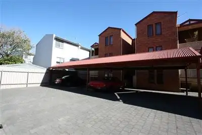 Main view of Homely unit listing, 2/11 Royal Place, Adelaide SA 5000