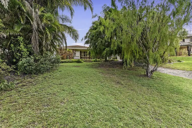 4 Lobb Court, Arundel QLD 4214