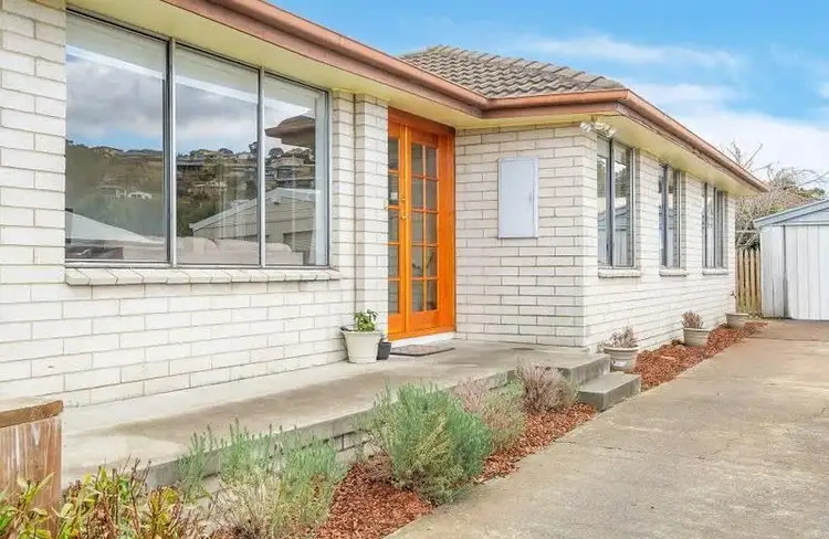 18 Sun Valley Drive