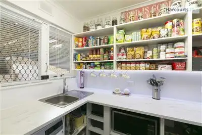 Fifth view of Homely house listing, 10 Ingomar Court, Hallett Cove SA 5158
