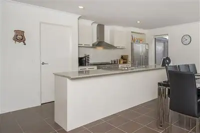 Fifth view of Homely house listing, 2 Skye Heights Court, Skye VIC 3977