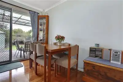 Fifth view of Homely house listing, 4 Amos Court, Clayton South VIC 3169