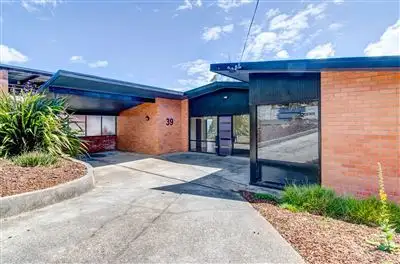 39 New World Ave, Trevallyn TAS 7250