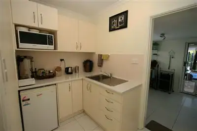 Sixth view of Homely house listing, 10 Elizabeth Batts Crt, Banksia Beach QLD 4507