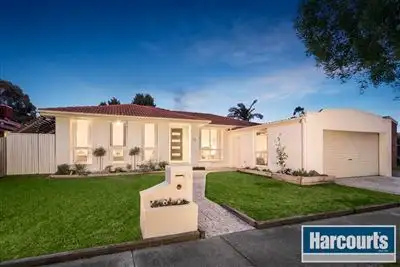11 Hawksburn Crescent, Wantirna South VIC 3152