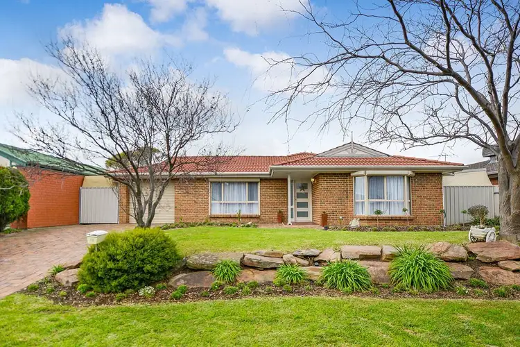 76 Mawson Circuit, Woodcroft SA 5162