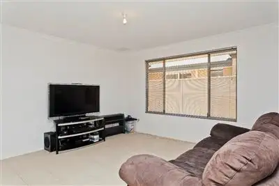 Sixth view of Homely house listing, 4/25 Peppermint Gardens, Aubin Grove WA