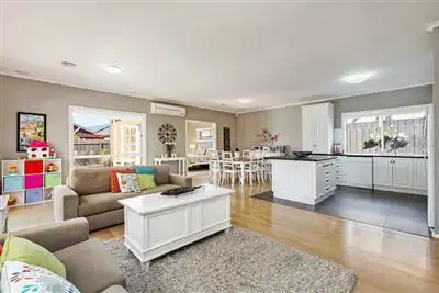 46 Thomas Carr Drive, Tarneit VIC 3029