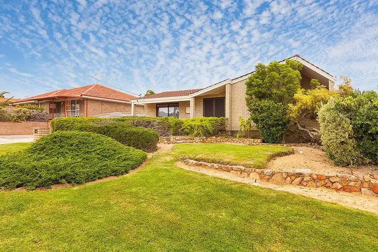 25 Dodd Street, Hamilton Hill WA 6163