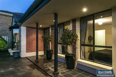 7 Thomas Way, Hallett Cove SA 5158