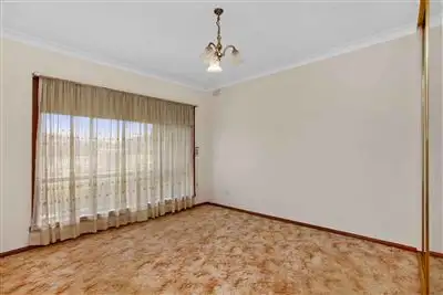 Fourth view of Homely house listing, 1 Chateau Court, Thomastown VIC 3074