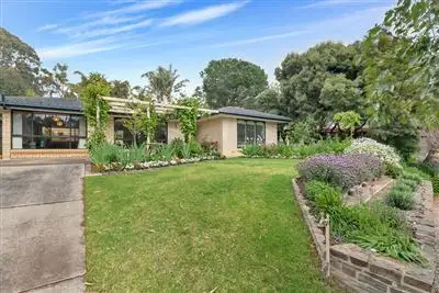 34 Elmgrove Street, Aberfoyle Park SA 5159