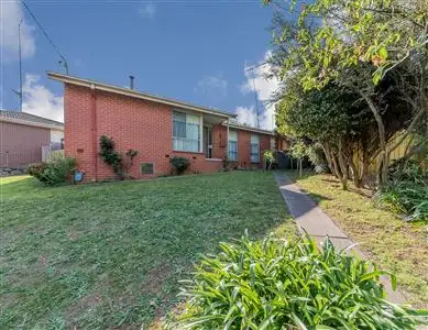 9 Boanyoo Street, Drouin VIC 3818