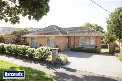 24 Sinclair Street, Warragul VIC 3820