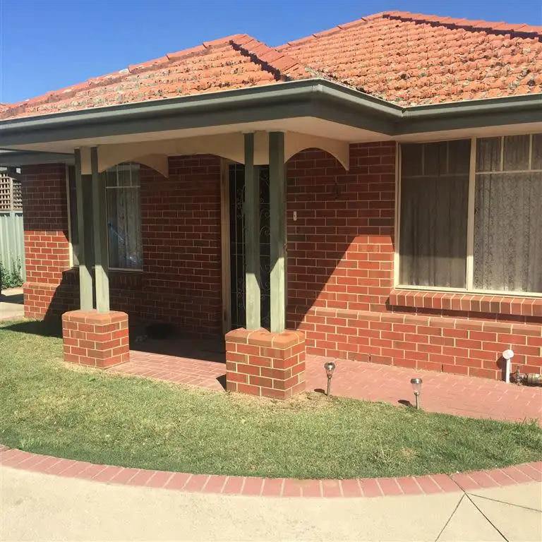 Main view of Homely unit listing, 4/90 Hare, Echuca VIC 3564