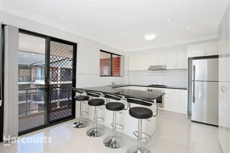 72 Constitution Road West