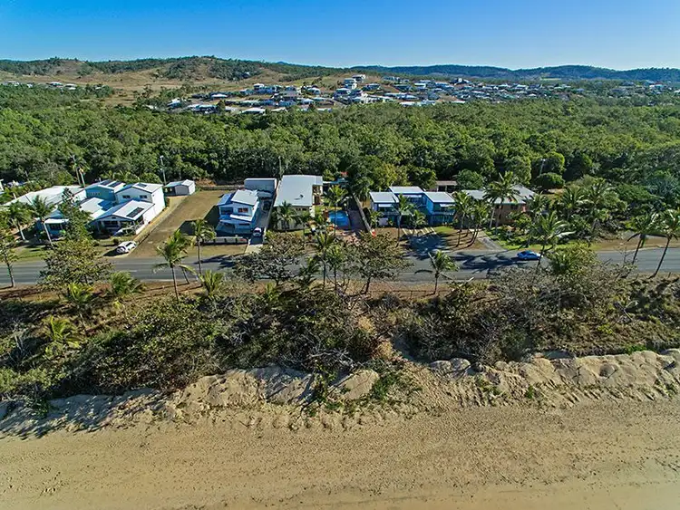 Second view of Homely unit listing, 3/168 Scenic Highway, Lammermoor QLD 4703