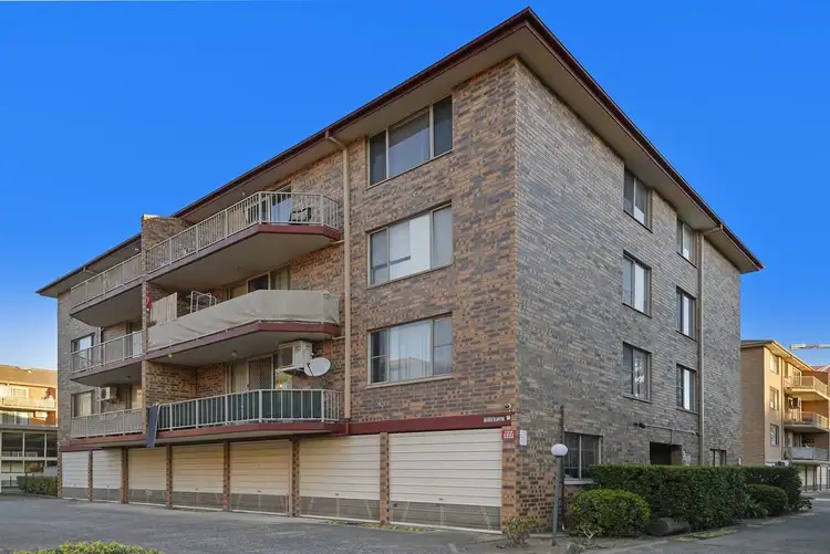 71/2 Riverpark Drive, Liverpool NSW 2170