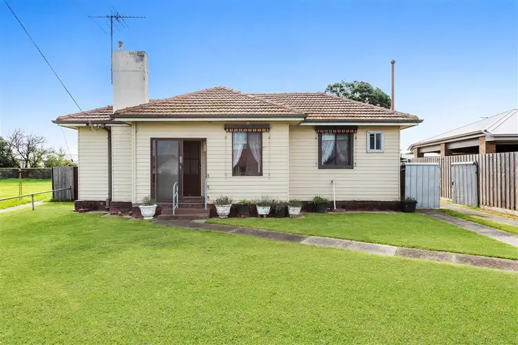 13 Brooks Street, Norlane VIC 3214