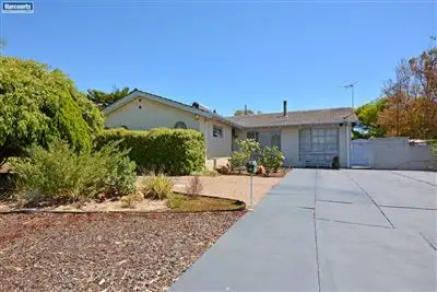 25 Waterford Drive, Hillarys WA 6025