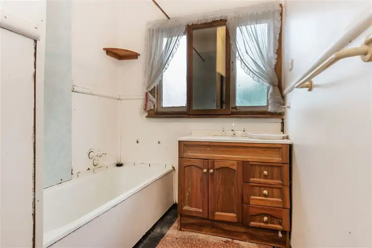 Fifth view of Homely house listing, 2 Pine Avenue, North Shore VIC 3214