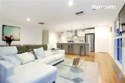 Fifth view of Homely house listing, 33 Fortuna Crescent, Cranbourne West VIC 3977