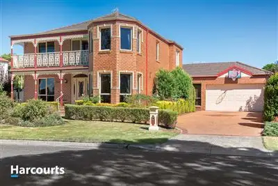 19 Louise Baille Avenue, Narre Warren South VIC 3805