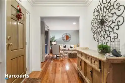 Second view of Homely house listing, 4 Tyrell Place, Berwick VIC 3806