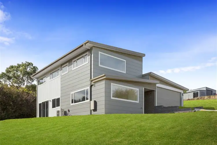 10 Audrey Avenue, St Leonards TAS 7250