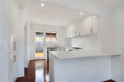 2/1 Oakes Avenue, Clayton South VIC 3169