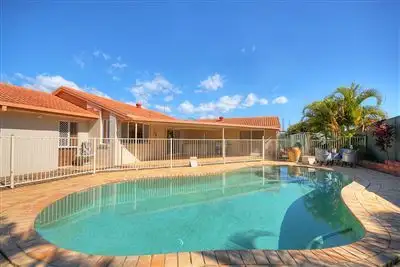 8 Broadview Pl, Robina QLD 4226