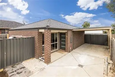 Main view of Homely unit listing, 2/30 Titus Avenue, Hoppers Crossing VIC 3029