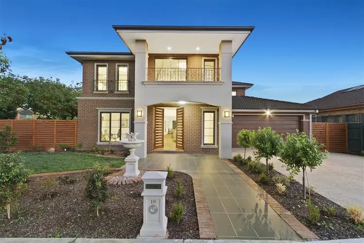 10 Amber Grove