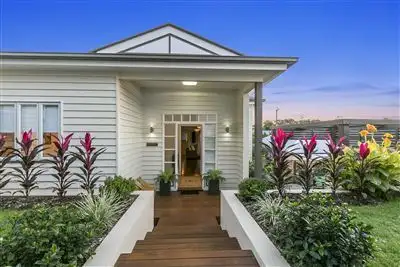 Second view of Homely house listing, 7 Beryl Crescent, Holland Park QLD 4121