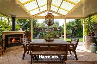 6 Dunoon Rd, Narre Warren South VIC 3805