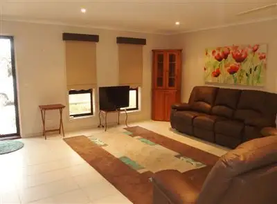 Fifth view of Homely townhouse listing, 5 Spurwing Place, Wangaratta VIC 3677