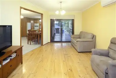 Fifth view of Homely unit listing, 1/9 Micheala Court, Langwarrin VIC 3910