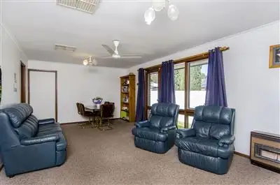 13 Hagen Crescent, Hackham West SA 5163