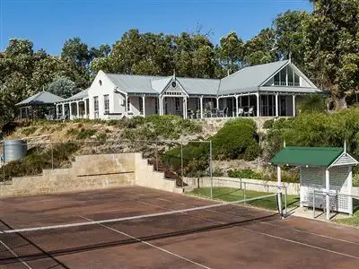 25 Bouvard Drive, Bouvard WA 6211