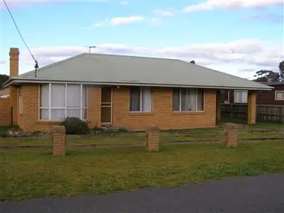 19 Tenth Avenue, Dodges Ferry TAS