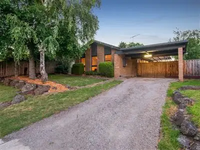 Main view of Homely house listing, 10 Montrose Avenue, Somerville VIC 3912