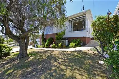 16 East Derwent Highway, Rose Bay TAS 7015