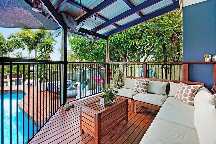 26 Eileen Avenue, Southport QLD 4215