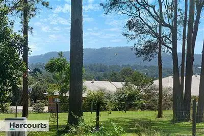 10 Narrien Court, Samford Village QLD 4520
