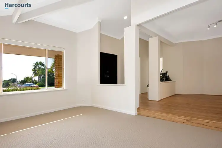 Seventh view of Homely house listing, 11 Grange Court, Kingsley WA 6026