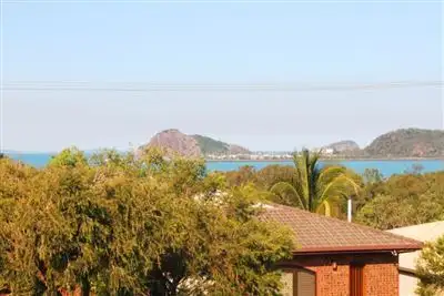 Main view of Homely house listing, 2/192 Matthew Flinders Drive, Lammermoor QLD 4703