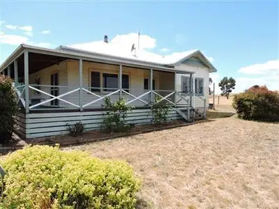 43 Champagne Estate Rd, Great Western VIC 3374