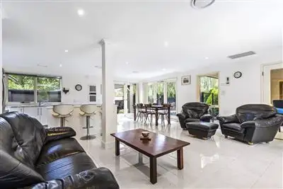 Third view of Homely house listing, 4 Silverene Court, Vermont South VIC 3133