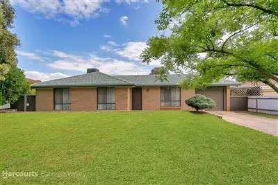 8 Zurich Road, Craigmore SA 5114