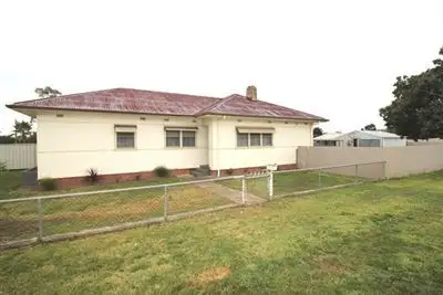 204 Thompson Street, Cootamundra NSW 2590